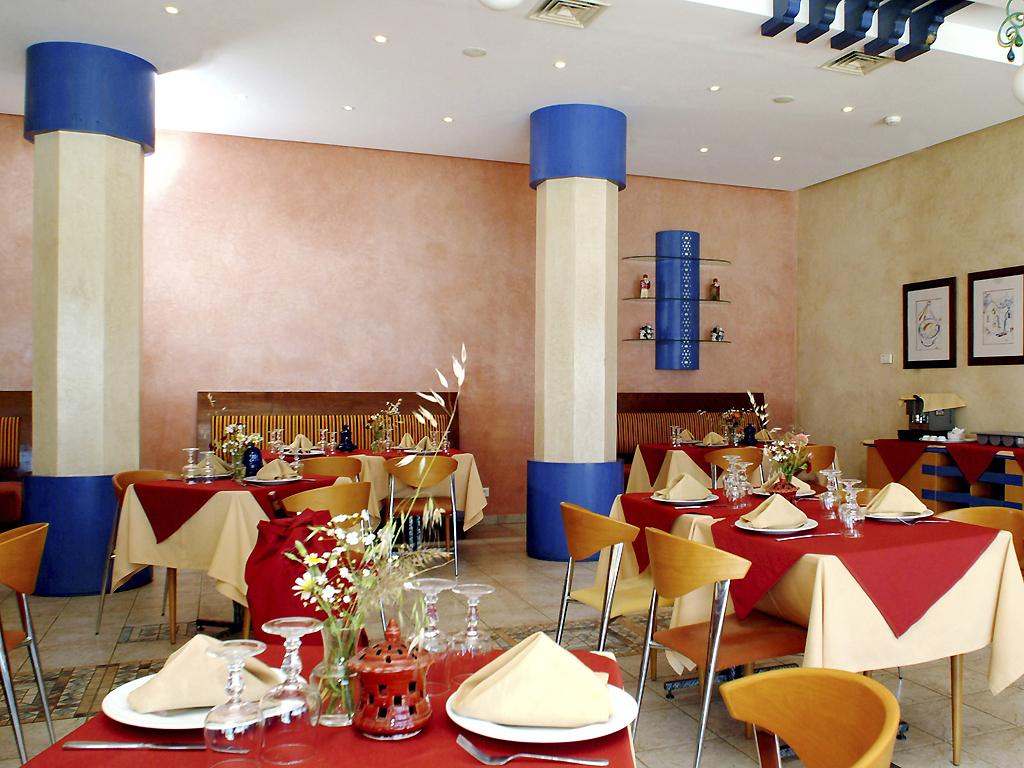 Ibis Fnideq Otel Dış mekan fotoğraf