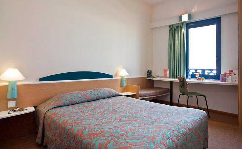 Ibis Fnideq Otel Dış mekan fotoğraf