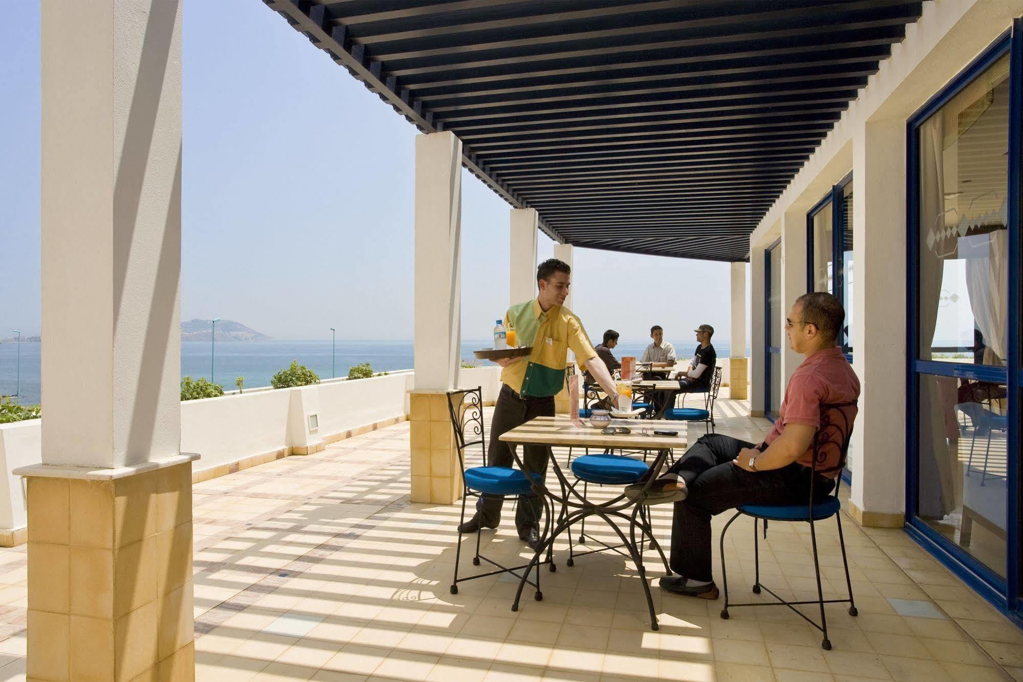 Ibis Fnideq Otel Dış mekan fotoğraf