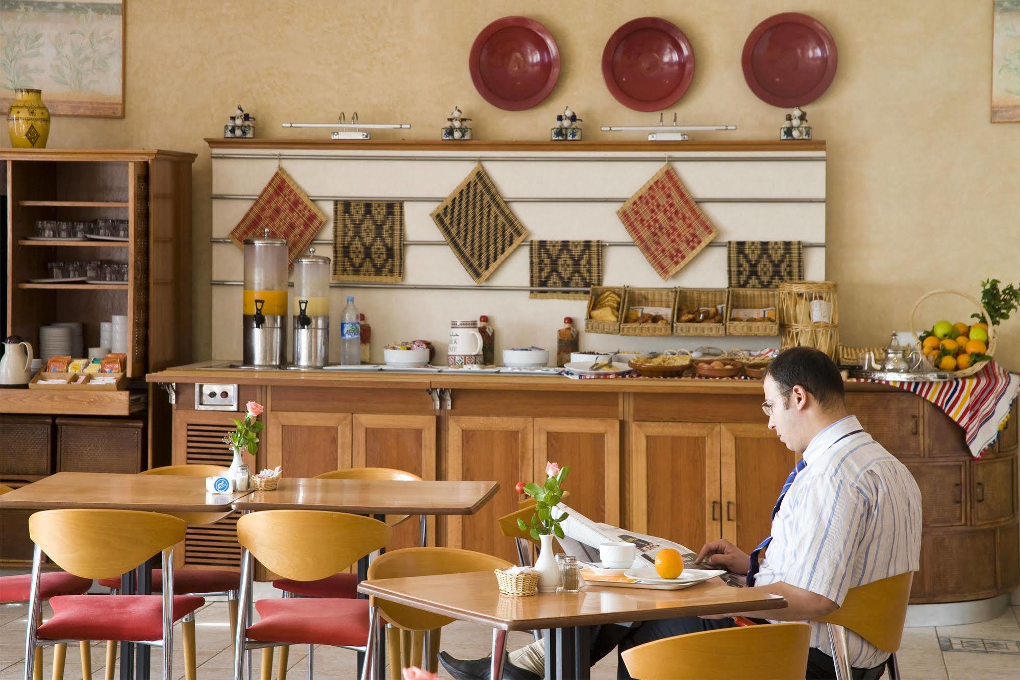 Ibis Fnideq Otel Dış mekan fotoğraf